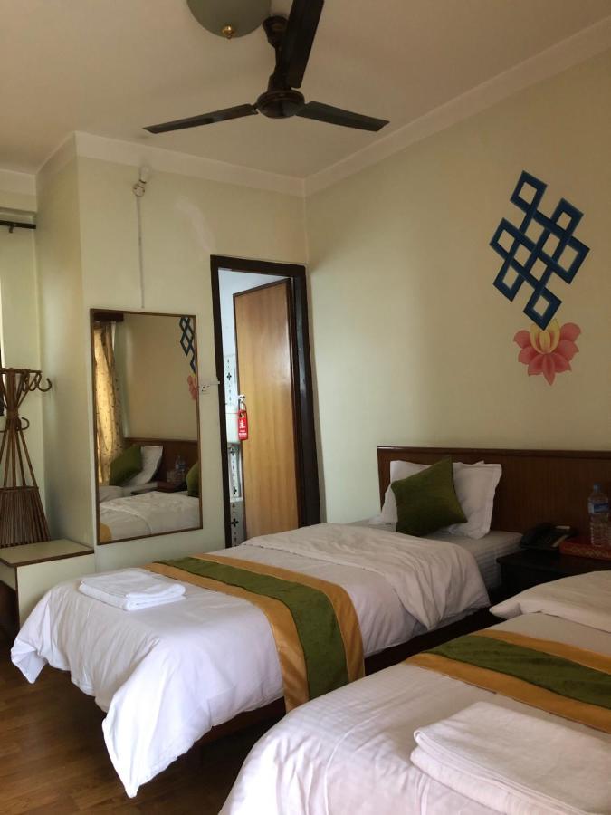 Bouddha Green Hotel Kathmandu Bagian luar foto
