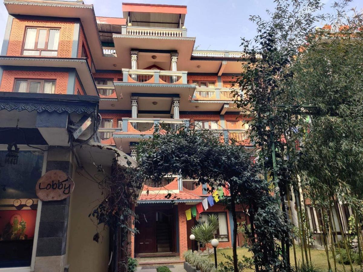 Bouddha Green Hotel Kathmandu Bagian luar foto