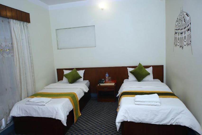 Bouddha Green Hotel Kathmandu Bagian luar foto