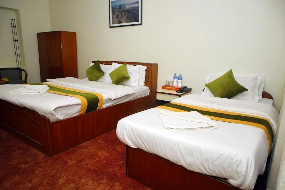 Bouddha Green Hotel Kathmandu Bagian luar foto