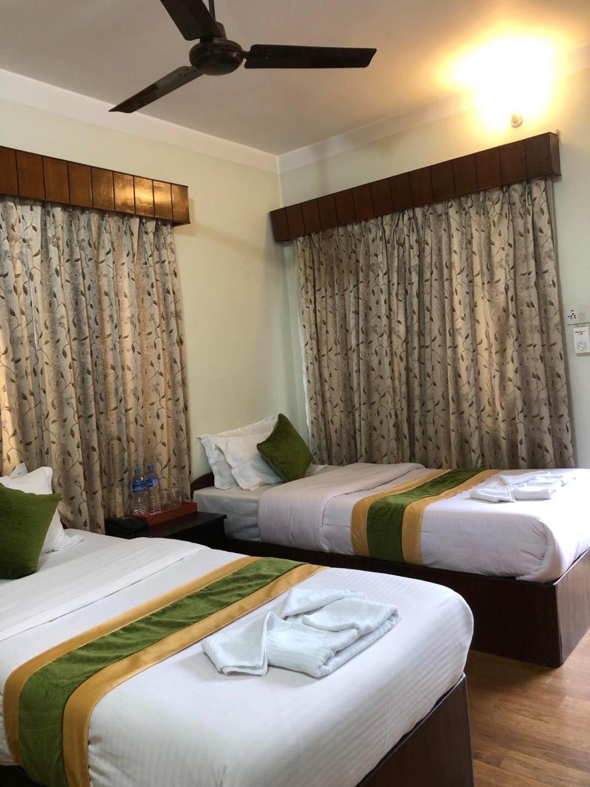 Bouddha Green Hotel Kathmandu Bagian luar foto